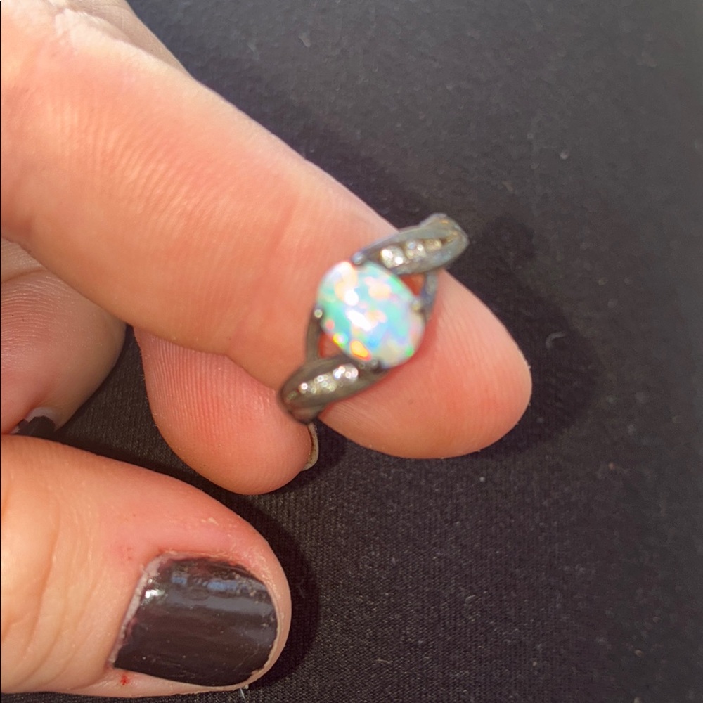 Avon Sterling Silver Opal Ring - Picture 6 of 9
